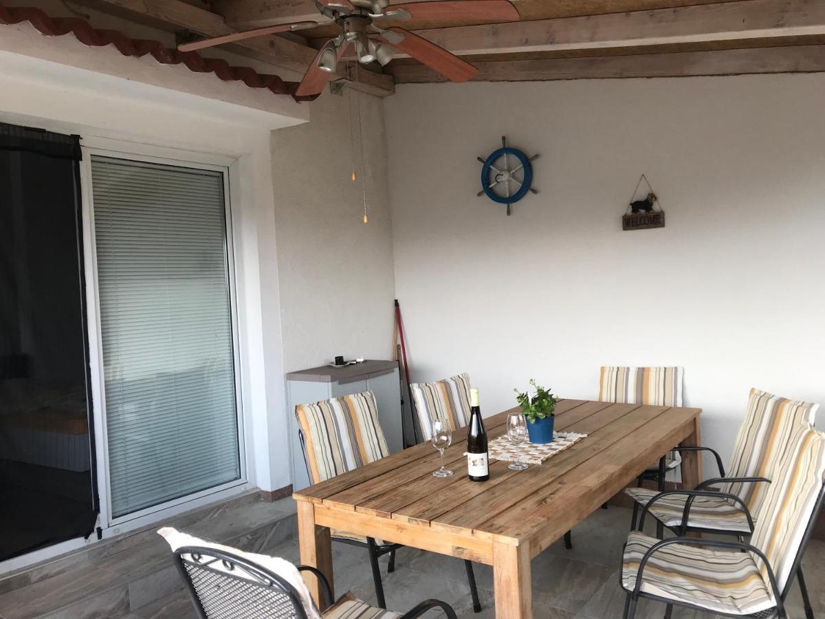 Botic Apartments Šilo 外观 照片