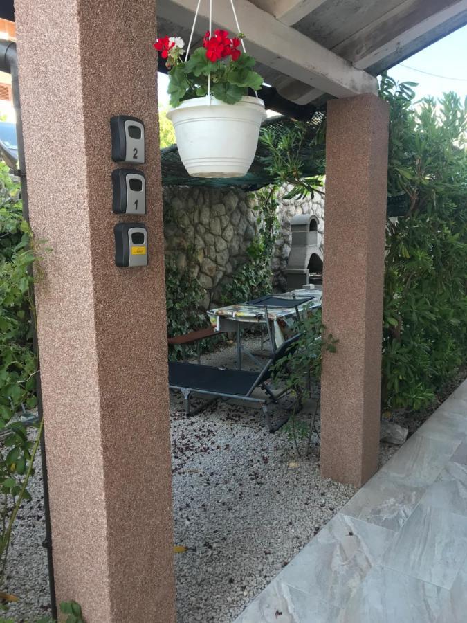 Botic Apartments Šilo 外观 照片